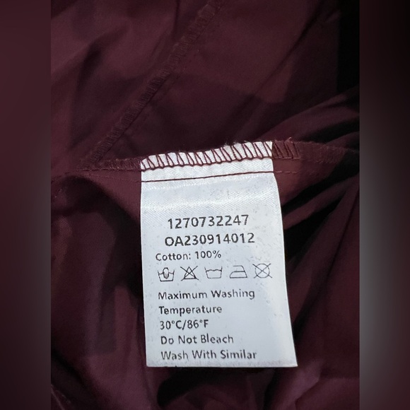 CoMMENSE Oversized Button Down Shirt
COLOR - Burgundy, Size XL NWT - Picture 7 of 7